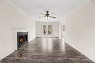 401 Sherwood Ct, Eden, NC 27288 - Photo 3