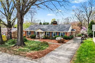 1003 McDowell Dr, Greensboro, NC 27408 - Photo 3