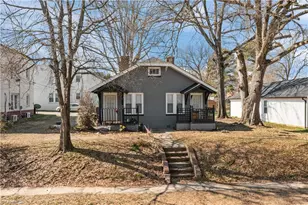 204 Holt St, Burlington, NC 27217 - Photo 1