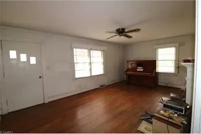 2389 Greensboro Street Extension, Lexington, NC 27295 - Photo 3