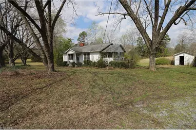 2389 Greensboro Street Extension, Lexington, NC 27295 - Photo 17