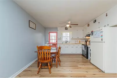 2047 Old Mountain Road, Lexington, NC 27292 - Photo 9