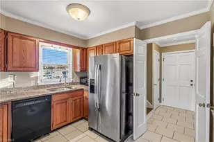 4 Holdsworth Ct, Greensboro, NC 27455 - Photo 13