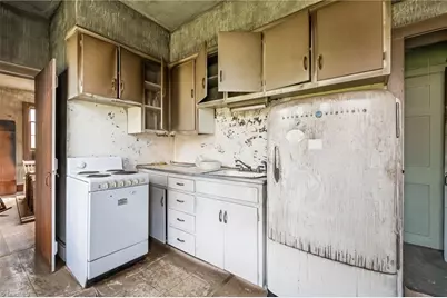 606 E Springfield Road, High Point, NC 27263 - Photo 11