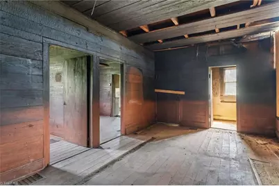 606 E Springfield Road, High Point, NC 27263 - Photo 5