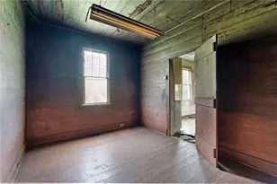 606 E Springfield Rd, High Point, NC 27263 - Photo 9