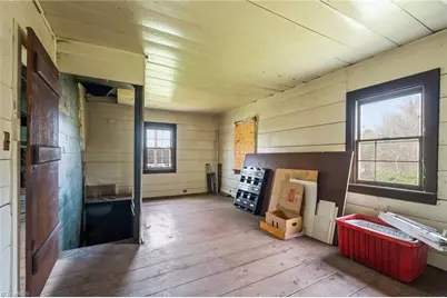 606 E Springfield Road, High Point, NC 27263 - Photo 15