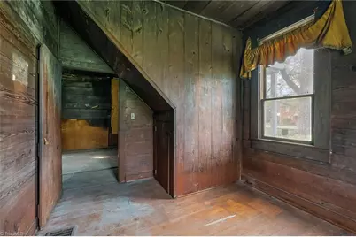 606 E Springfield Road, High Point, NC 27263 - Photo 7