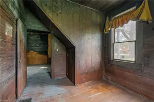 606 E Springfield Rd, High Point, NC 27263 - Photo 7