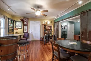 913 N Bridge St, Elkin, NC 28621 - Photo 17