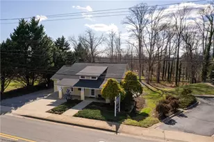 913 N Bridge St, Elkin, NC 28621 - Photo 3