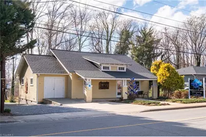 913 N Bridge Street, Elkin, NC 28621 - Photo 3