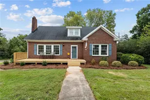 1308 Meadow Rd, Eden, NC 27288 - Photo 3