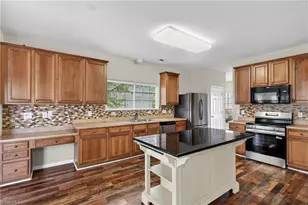 1317 Sharp Ridge Rd, Greensboro, NC 27406 - Photo 11