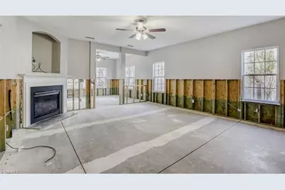 4075 Shadetree Drive, Winston-Salem, NC 27107 - Photo 9