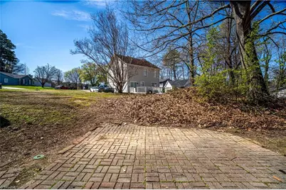 3 Ivyglen Court, Greensboro, NC 27406 - Photo 21