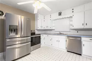 2050 Willowee Ln, Winston-Salem, NC 27127 - Photo 9