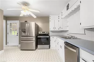 2050 Willowee Ln, Winston-Salem, NC 27127 - Photo 11