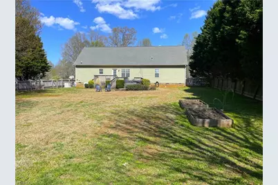 6715 Hockett Country Lane, Pleasant Garden, NC 27313 - Photo 35