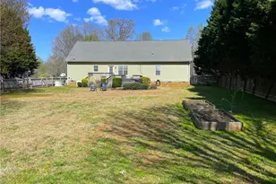 6715 Hockett Country Ln, Pleasant Garden, NC 27313 - Photo 35