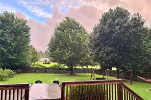 6715 Hockett Country Ln, Pleasant Garden, NC 27313 - Photo 25