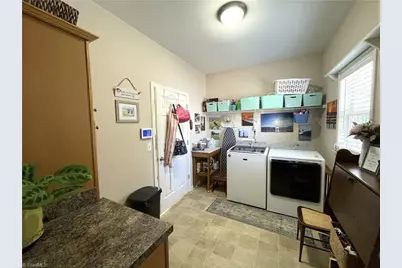 6715 Hockett Country Lane, Pleasant Garden, NC 27313 - Photo 17