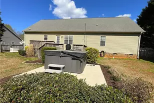 6715 Hockett Country Ln, Pleasant Garden, NC 27313 - Photo 29