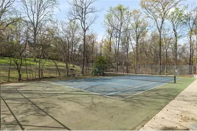 1811 W Friendly Avenue, Greensboro, NC 27403 - Photo 39