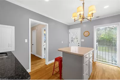 1811 W Friendly Avenue, Greensboro, NC 27403 - Photo 17