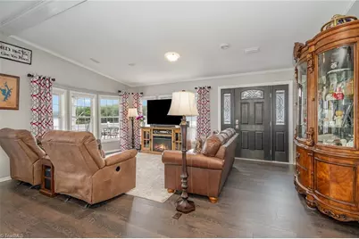 141 Badin Lake Circle, New London, NC 28127 - Photo 5