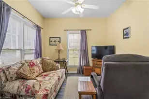 1543 Little John Ln E, Burlington, NC 27217 - Photo 33