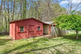 1543 Little John Ln E, Burlington, NC 27217 - Photo 41