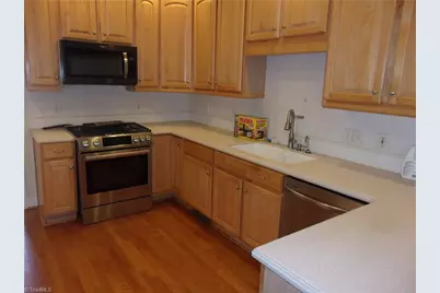 4423 Hunter Oaks Court, High Point, NC 27265 - Photo 7