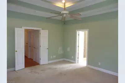 4423 Hunter Oaks Court, High Point, NC 27265 - Photo 15