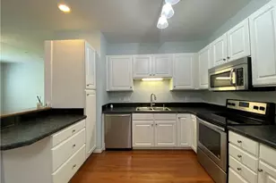 6981 Hanesbrook Cir, Clemmons, NC 27012 - Photo 3