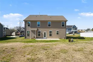 703 Fairmile Dr, Greensboro, NC 27455 - Photo 37