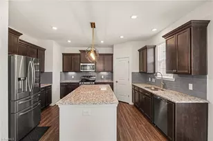 703 Fairmile Dr, Greensboro, NC 27455 - Photo 9