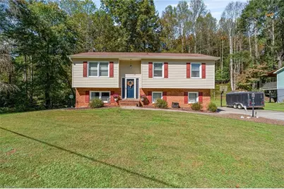 0328 Country Club Road, Wilkesboro, NC 28697 - Photo 3