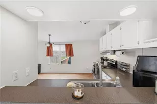 2862 Eagle Point Dr, Trinity, NC 27370 - Photo 7