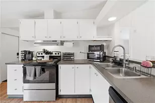 2862 Eagle Point Dr, Trinity, NC 27370 - Photo 11