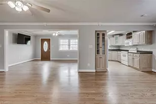 218 Barber St, Asheboro, NC 27203 - Photo 5