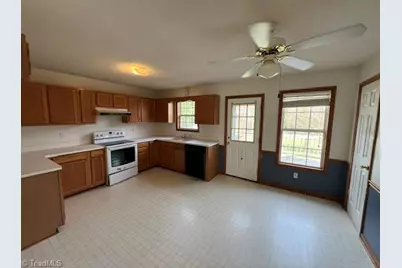 5140 Tutelo Trail, Winston-Salem, NC 27127 - Photo 3