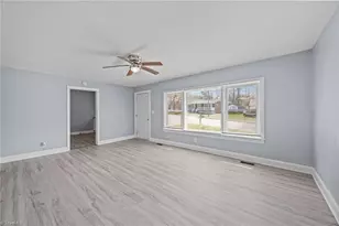 607 Martha Pl, High Point, NC 27263 - Photo 7