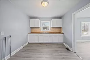 607 Martha Pl, High Point, NC 27263 - Photo 9