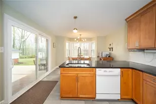 912 Forest Hill Dr, Greensboro, NC 27410 - Photo 21