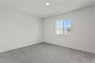 3510 Marksbury Dr, Greensboro, NC 27405 - Photo 17