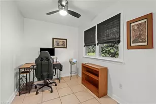 2211 S Hawthorne Rd, Winston-Salem, NC 27103 - Photo 9