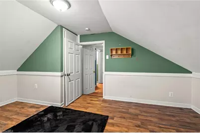 2211 S Hawthorne Road, Winston-Salem, NC 27103 - Photo 29