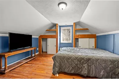 2211 S Hawthorne Road, Winston-Salem, NC 27103 - Photo 25