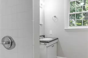 22 Forsyth St, Thomasville, NC 27360 - Photo 13